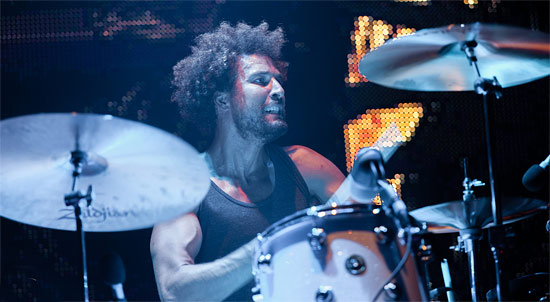 Drummerworld: Jon Theodore - 550x302 - jpeg Jon Theodore Wife