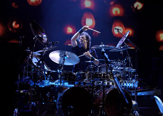 Todd Sucherman - DRUMMERWORLD