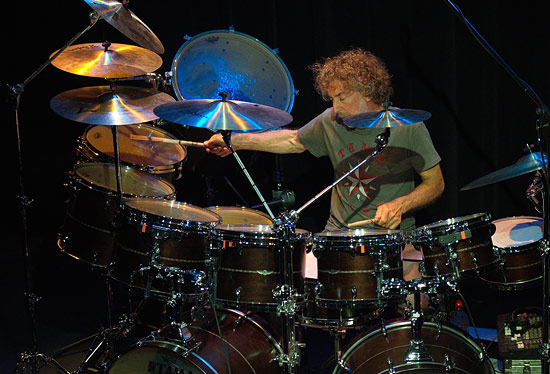 Simon Phillips Drummerworld
