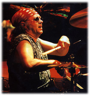 http://www.drummerworld.com/pics/drum/Ian%20Paice.jpg