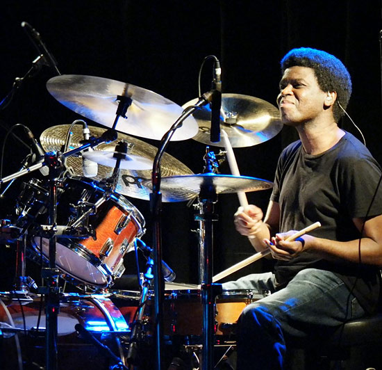 Rodney Holmes Drummerworld
