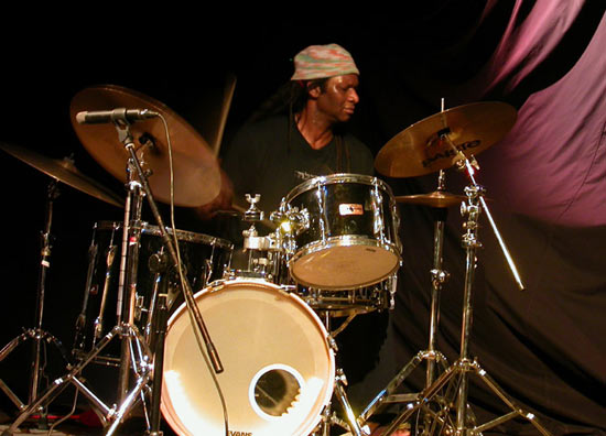 Hamid Drake - Drummerworld