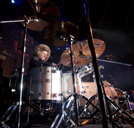 Tommy Aldridge Drummerworld